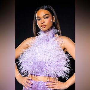 VIDEO AVAILABLE. OSTRICH FEATHER TOP